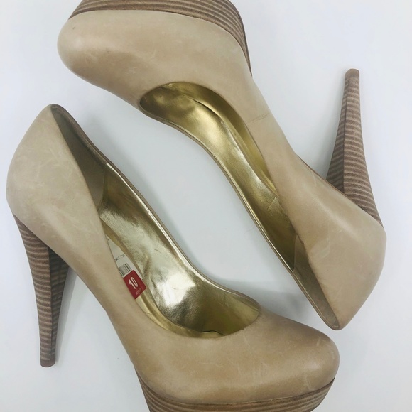 Guess Adriena 2 Natural Leather Platform Pumps - Picture 5 of 8